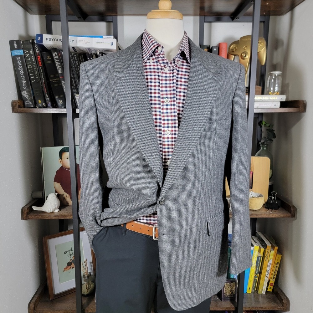 VTG Town Craft Men's Tweed‎ Sport Coat Blazer Two Button Gray Wool Size 44R